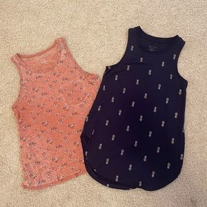 Set of 2 tank tops